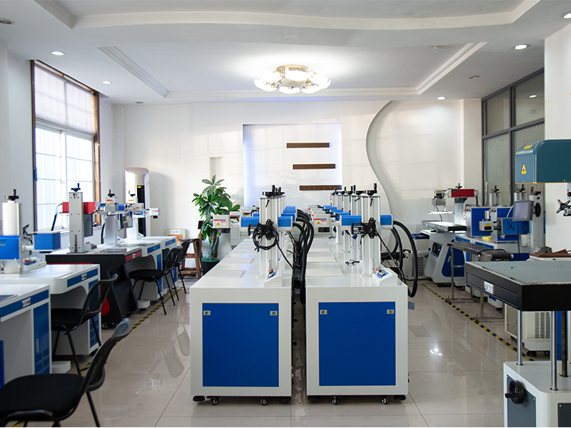 光谷激光打样室